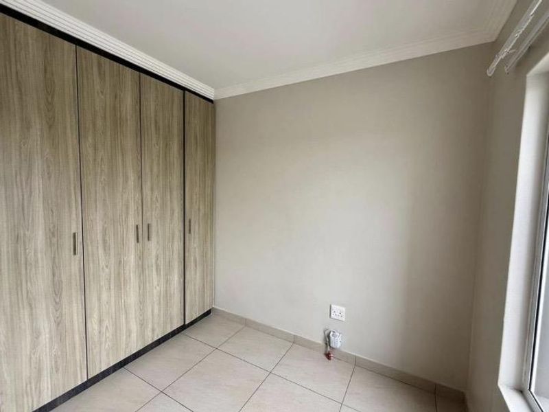 Two Bedroom Apartment For Sale In Pionierspark - Photo 6