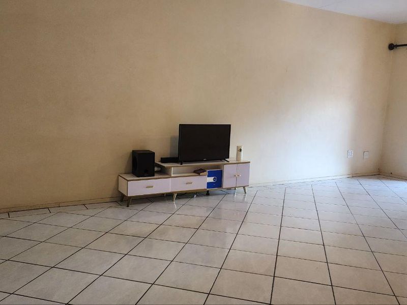 Short term Rental Apartment in Safari Gardens - Photo 5