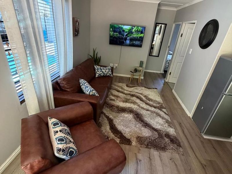 Garden flat to rent in Protea Heights - Photo 4