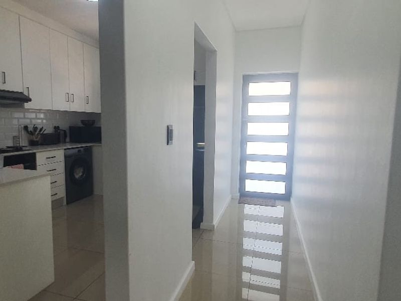 2 Bedroom Apartment Urgent Sale - Photo 6