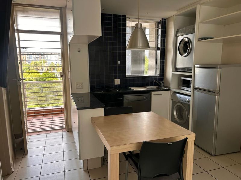 Shared Student Accommodation with Modern Amenities - Photo 4