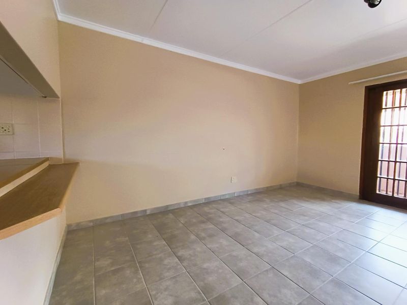 Freshly polished, ready for first-timers and smart investors - Photo 8