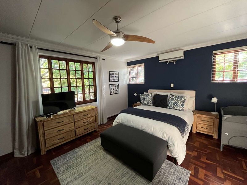 IMPECCABLE FAMILY HOME - Photo 10