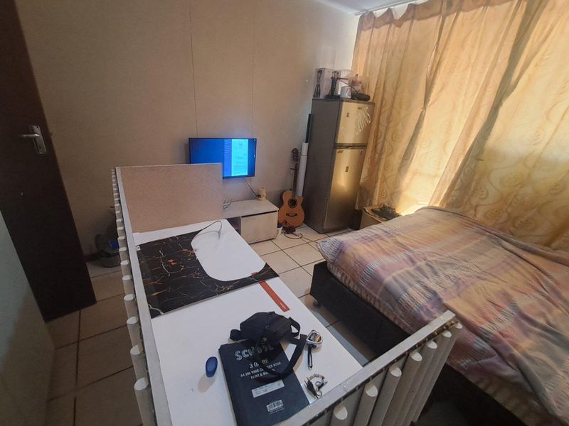 2,5 Bedroom Property In Sunnyside - Photo 6