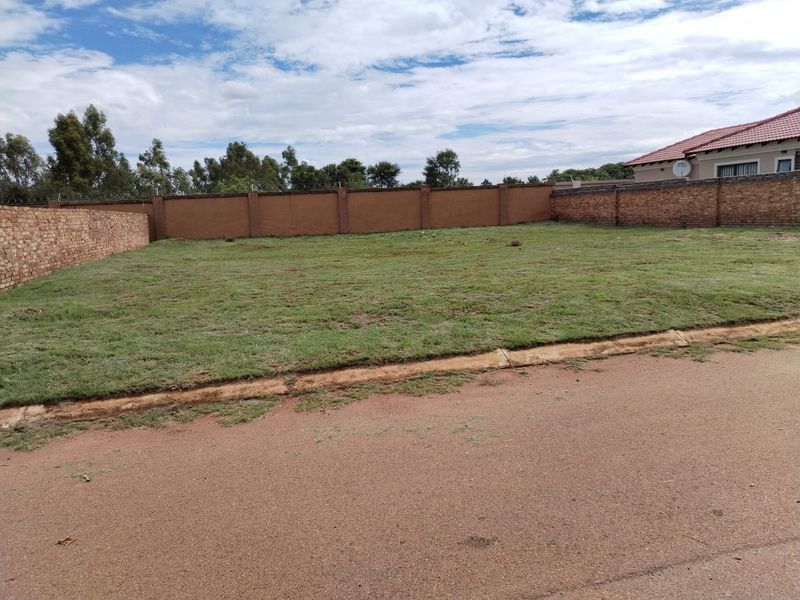 Come build your dream home! - Photo 9