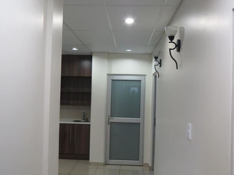 Medical Unit To Let Omuramba - Photo 5