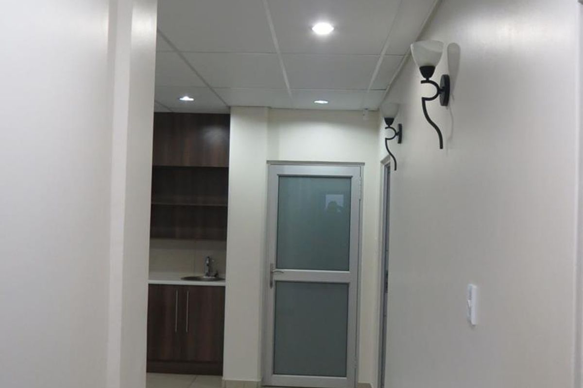 Medical Unit To Let Omuramba - Photo 5