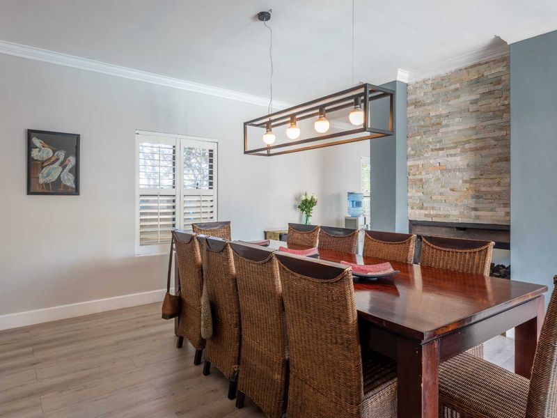 Perfectly Proportioned for a Luxury Lifestyle - Photo 9