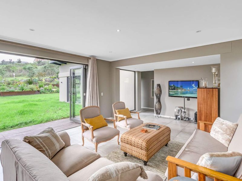 3 Bedrooms home on Large Erf in Simola Golf & Country Estate - Photo 7