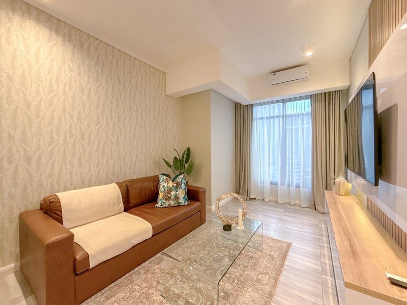 Stylish Fully Furnished 1-Bedroom Apartment | The Capital Trilogy, Menlyn Maine - Photo 2