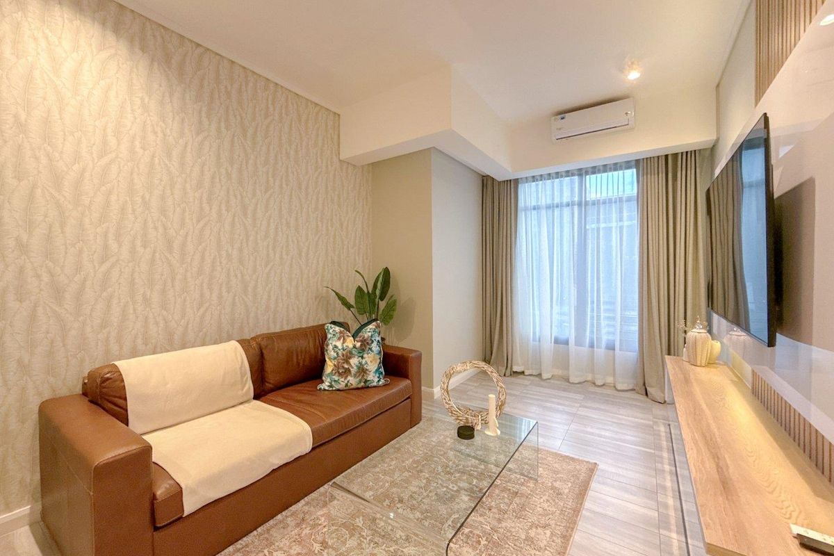 Stylish Fully Furnished 1-Bedroom Apartment | The Capital Trilogy, Menlyn Maine - Photo 2