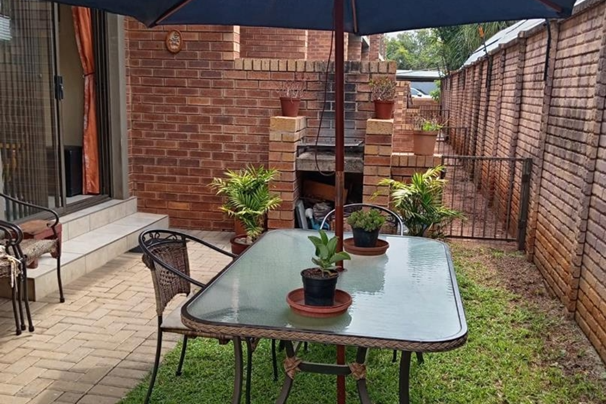 A beautiful 2 beautiful ground floor apartment - Photo 2