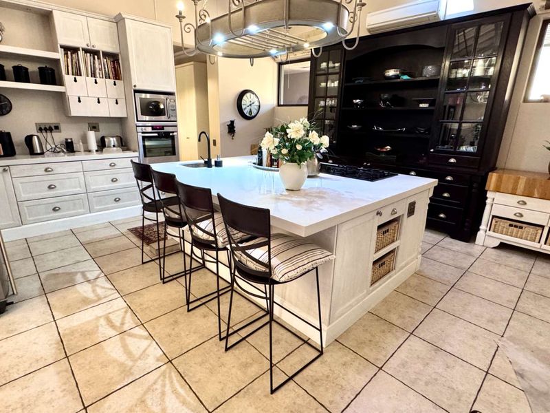 House For Sale in Regenstein Estate - Photo 7