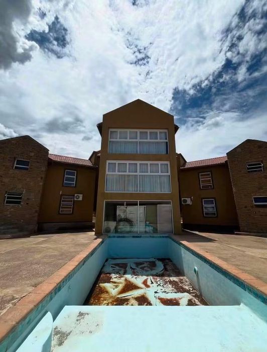Property #2556262, House For Sale in Windhoek Central