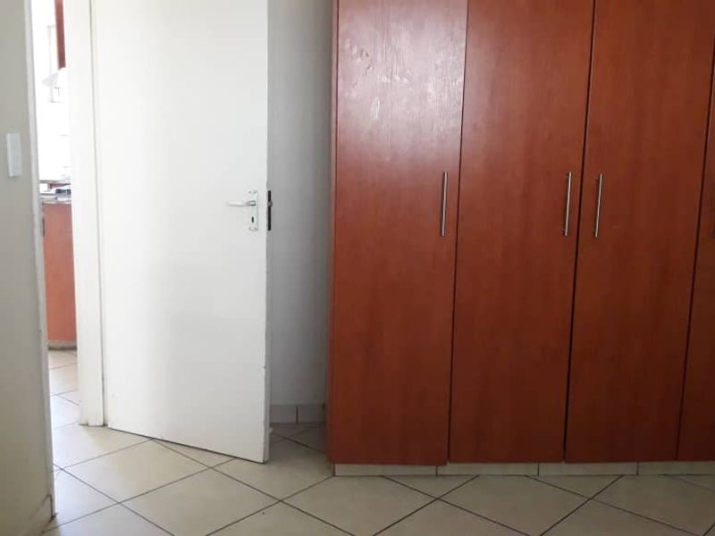 Apartment For Sale In Hans Court, Otjomuise - Photo 6