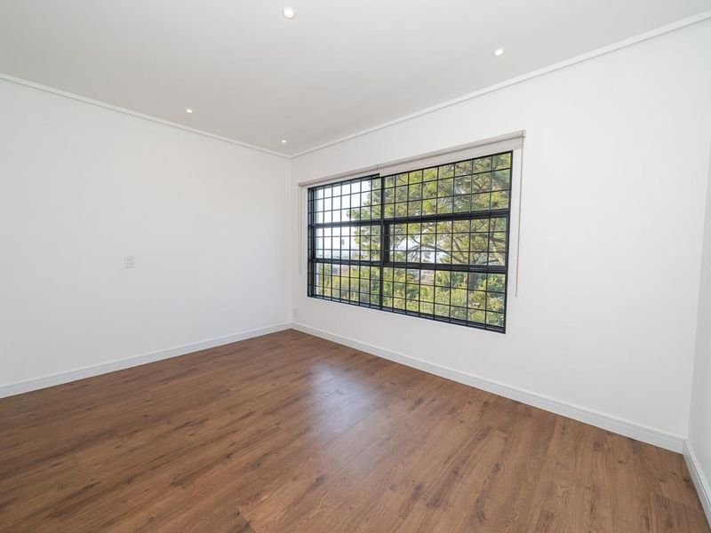 PENTHOUSE 5 BEDROOM APARTMENT FOR SALE IN BRYANSTON - Photo 8