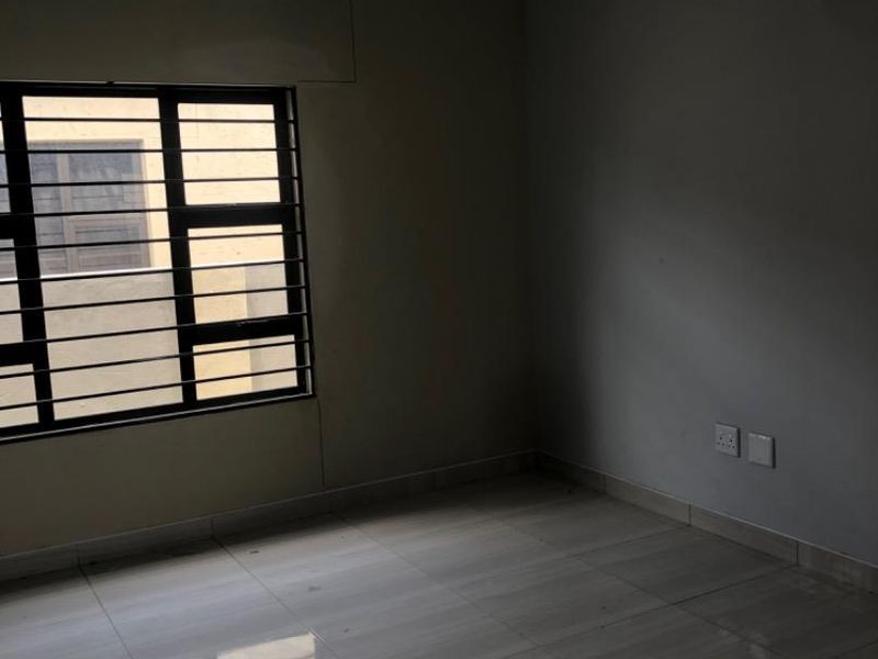 Brand new house for sale - Photo 9