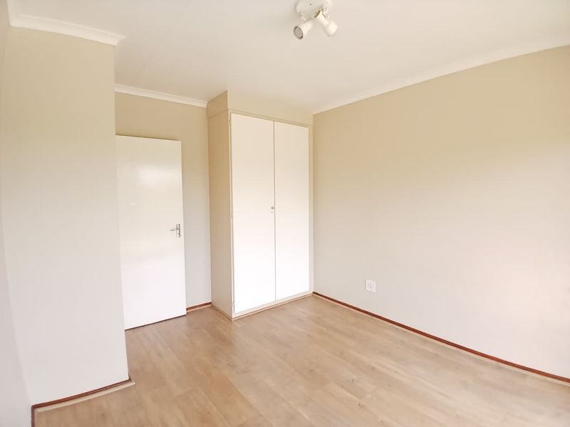 Charming 2-Bedroom Home with Modern Amenities - Photo 10