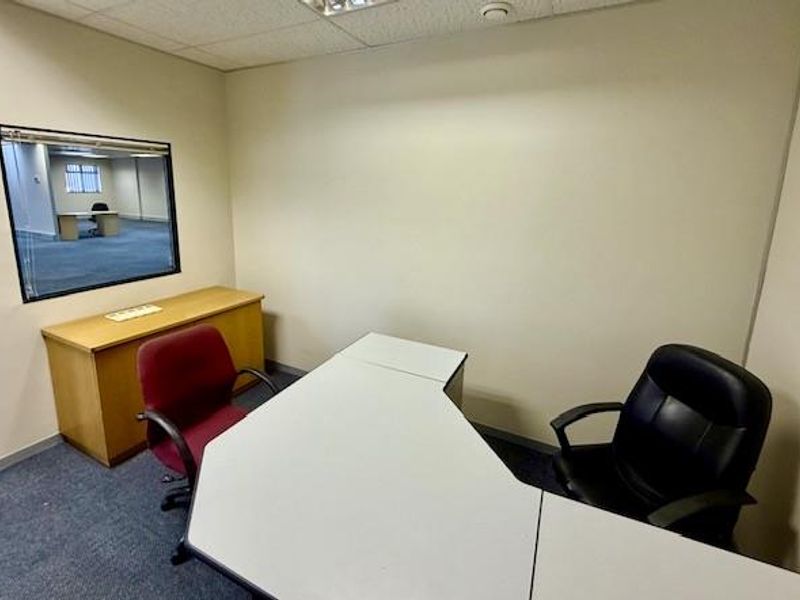 Hendra - Prime 410m2 Commercial Space in Prestigious Building – Versatile & Secure - Photo 8