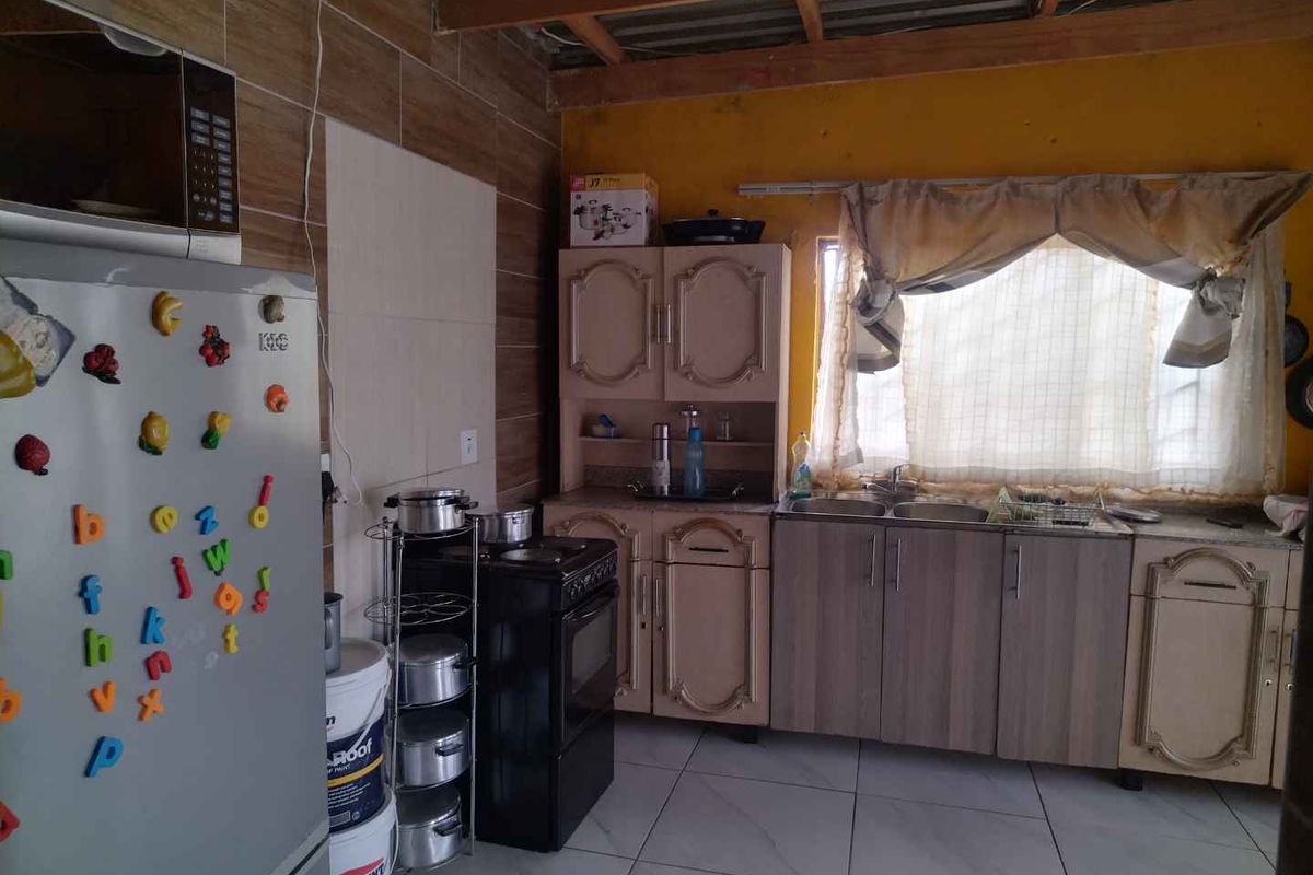 1 bedroom house for sale in Soshanguve South - Photo 5