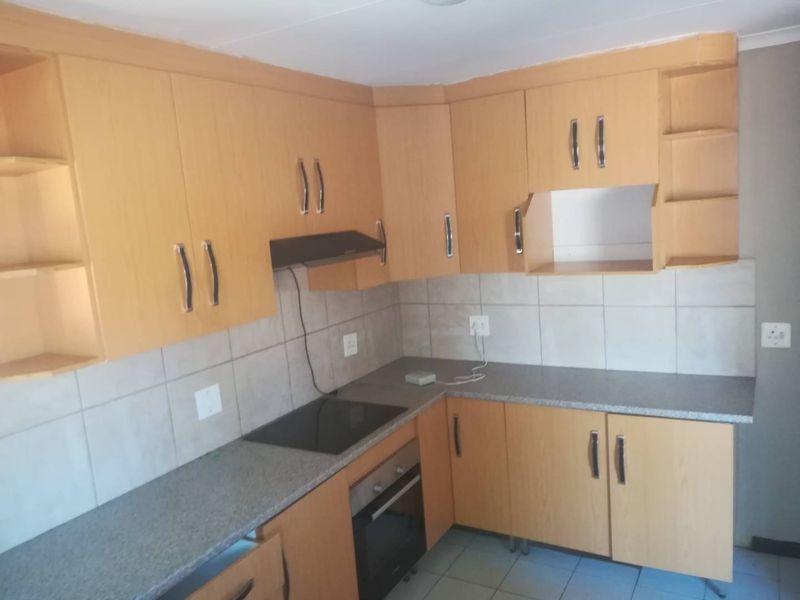 Lovely Home Available for Rent - Photo 1