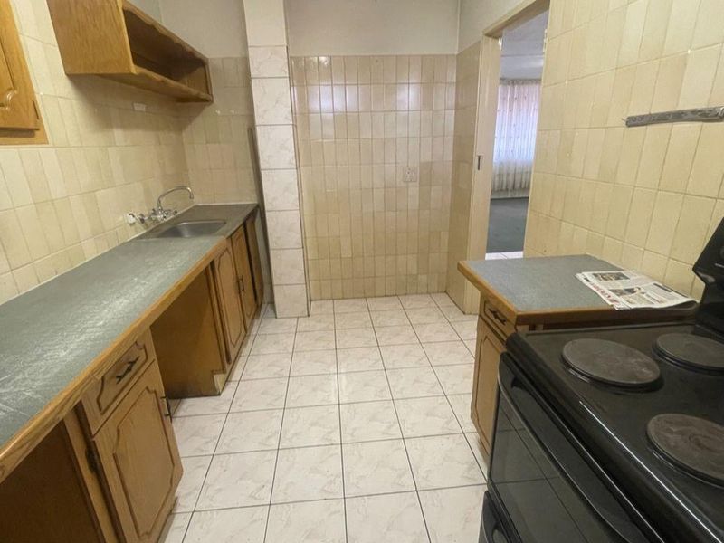 Spacious apartment with potential - Photo 7