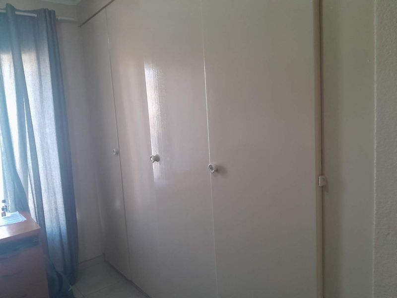 3 Bedroom Apartment for sale in New Redruth - Photo 8