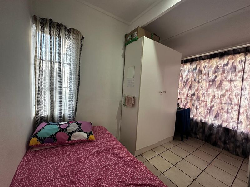 Ultimate Student Living - Photo 3