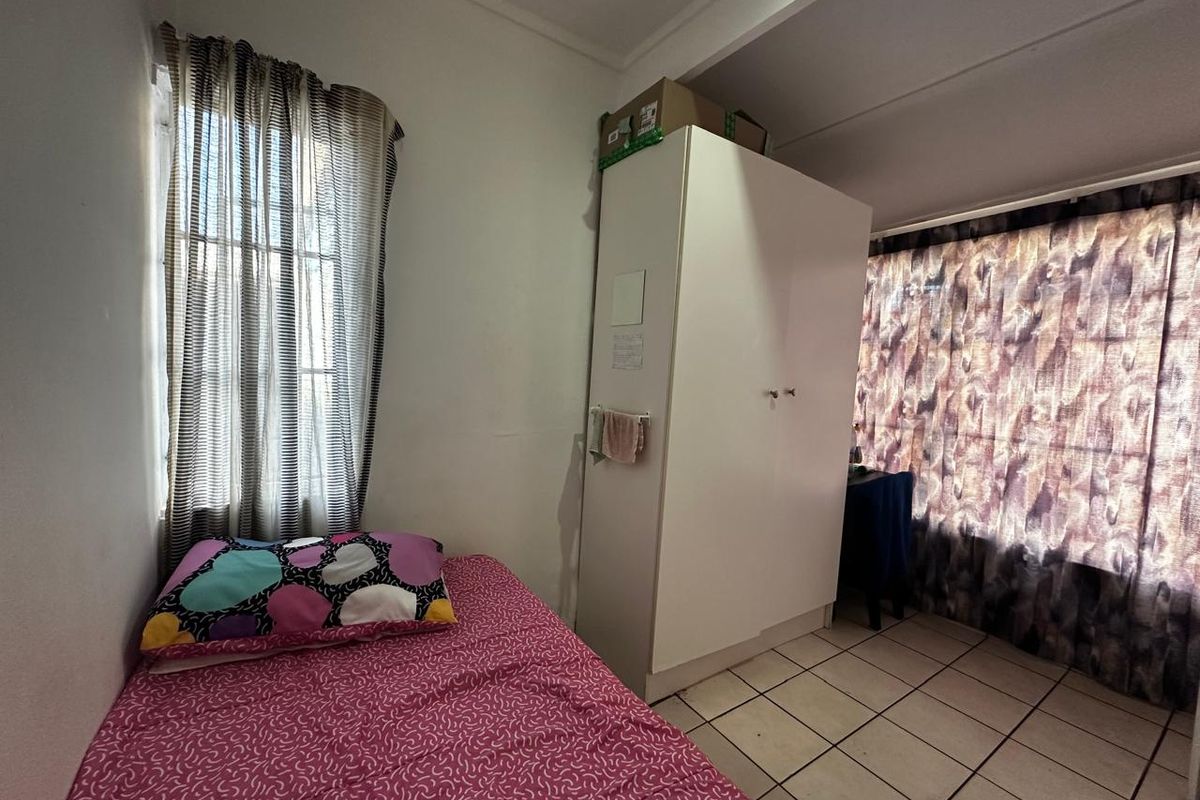 Ultimate Student Living - Photo 3