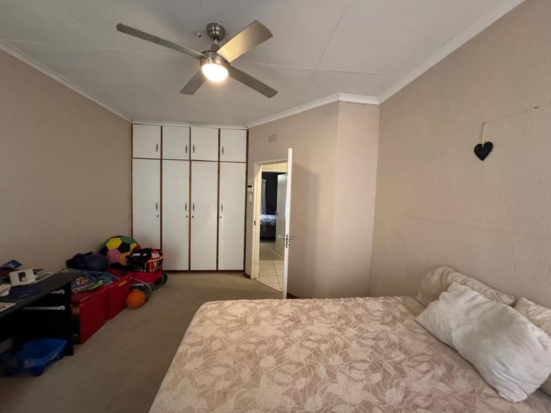 Two bedroom Townhouse in Memorial Road Area - Photo 4