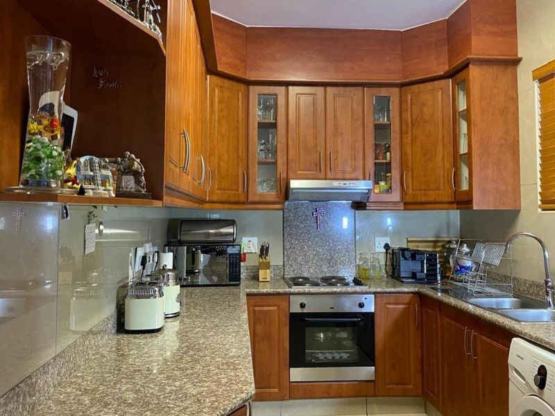 2 BEDROOM GROUND FLOOR APARTMENT - MUSGRAVE - Photo 4