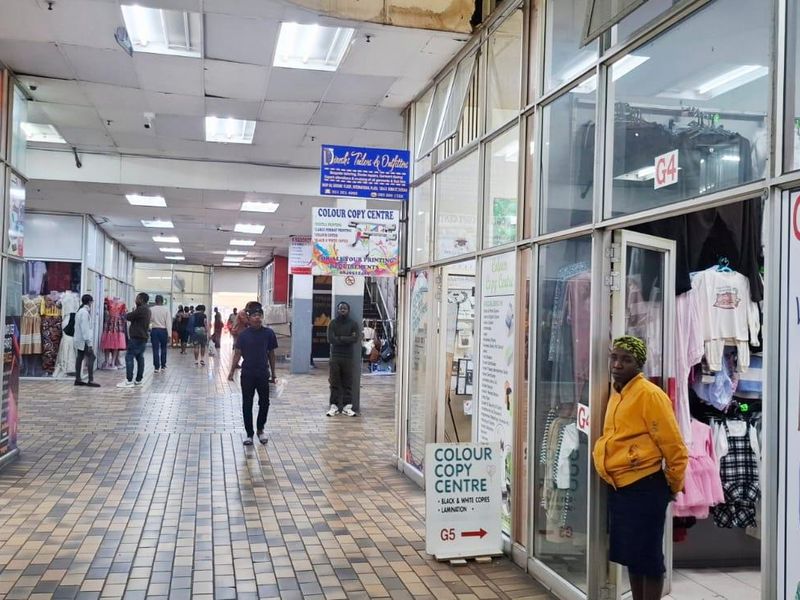 **Prime Commercial Space Available in Durban CBD - Perfect for Retail or Professional Services** - Photo 5