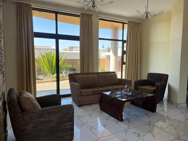 Hot property for sale - Photo 9