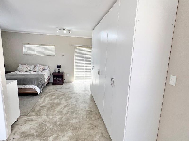 Furnished 4 Bedrooms House To Rent in Meersig - Photo 9