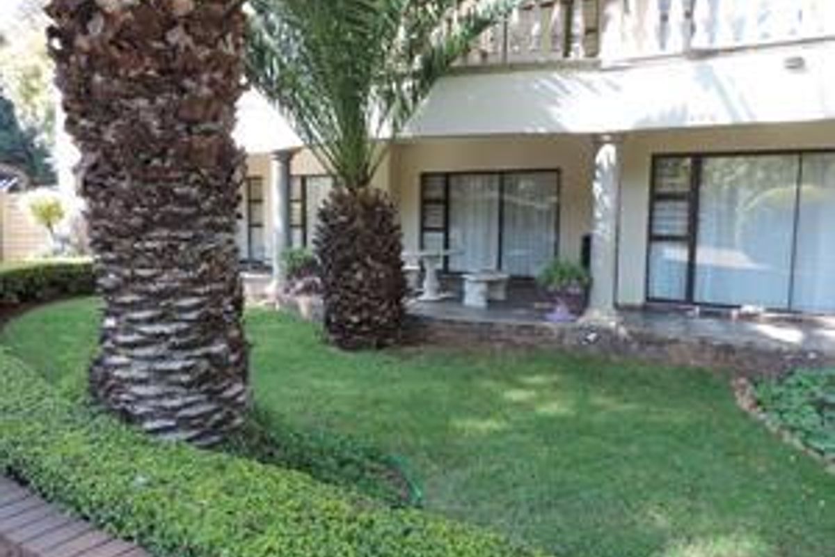 Guest House with Inverter and solar panals - Photo 3