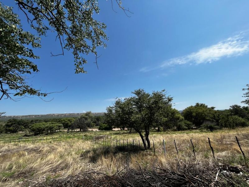 Immerse yourself in the charm of rural living – our stock farm invites you to embrace a life surrounded by nature, livestock, and the simple joys of the country - Photo 3