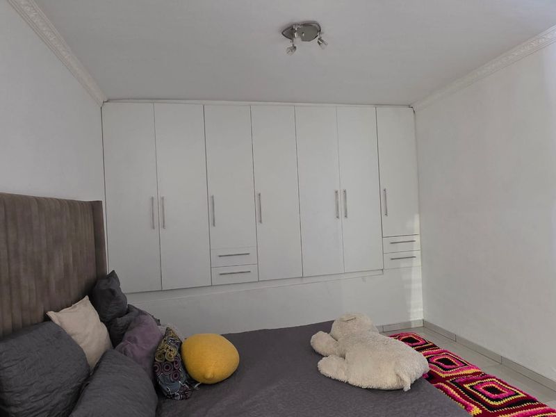 JOINT MANDATE FREESTANDING HOUSE FOR SALE KHOMASDAL - Photo 5