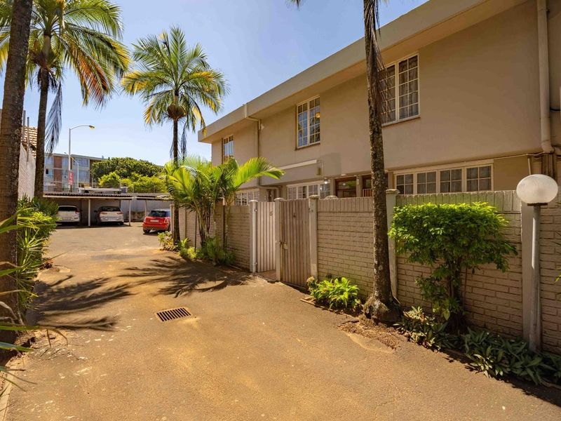 Modern 2-bedroom duplex in Windermere offering comfort, space, and a great lifestyle. - Photo 5