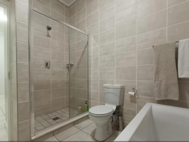 "GreenCreek Elegance: 1-Bed, Prime Location!" - Photo 5