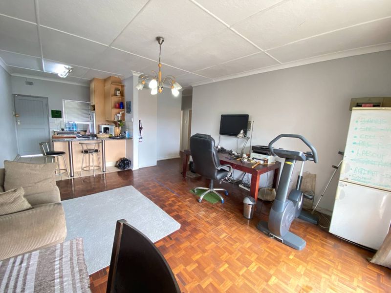 Well-Located 2 Bed Townhouse - Craighall Convenience at Its Best - Photo 8