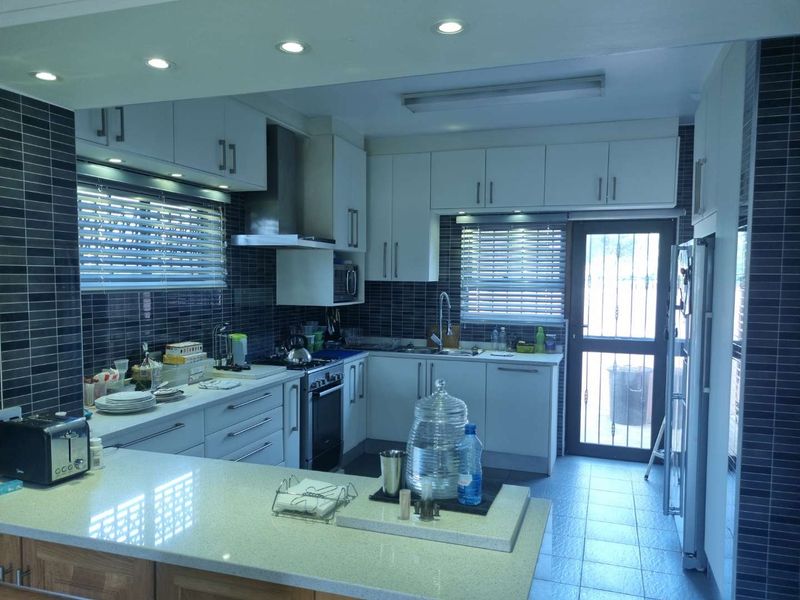 Exclusive home situated in a exclusive area! - Photo 6