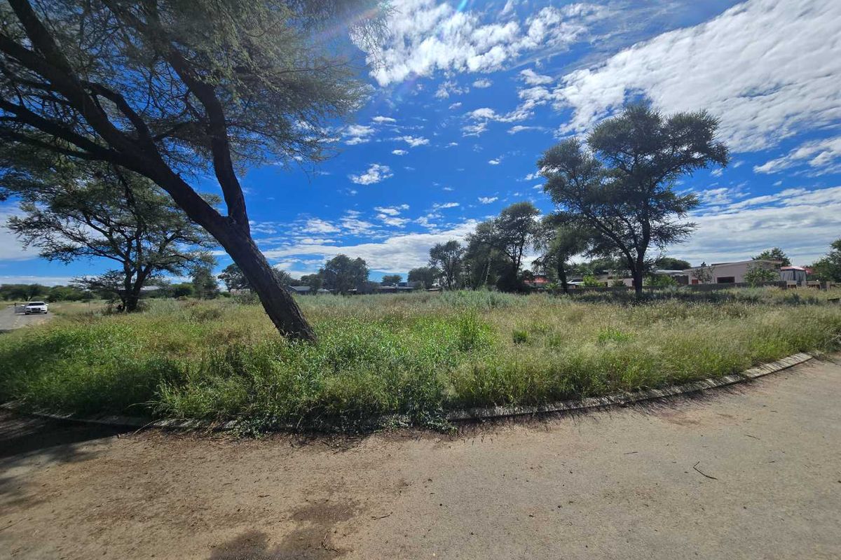 Camelthorn Estate, Okahandja:  CORNER, RIVER VIEW PLOT is for Sale - Photo 5