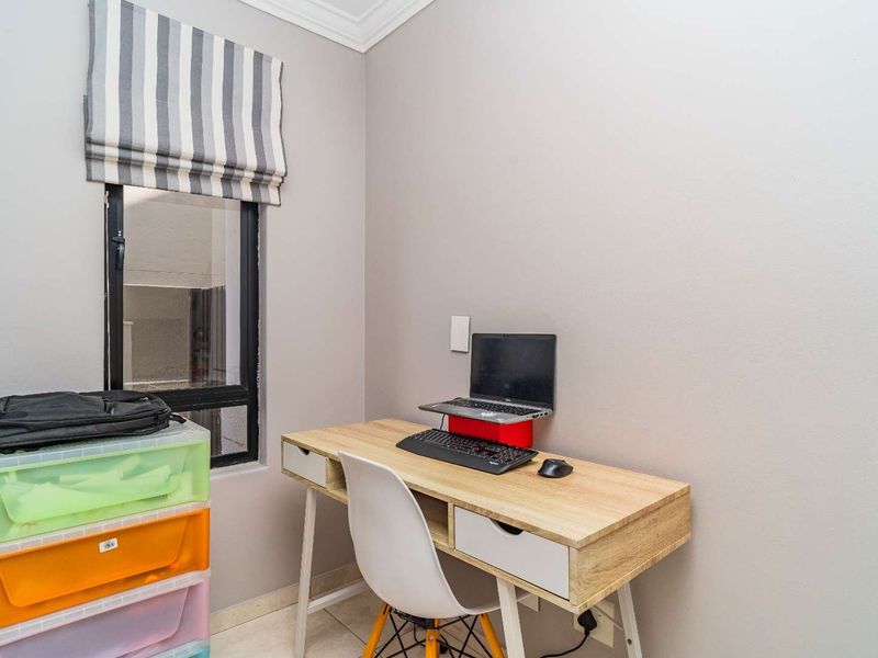 Modern 2 bedroom duplex for sale in Umhlanga Manors - Pet Friendly - Photo 10