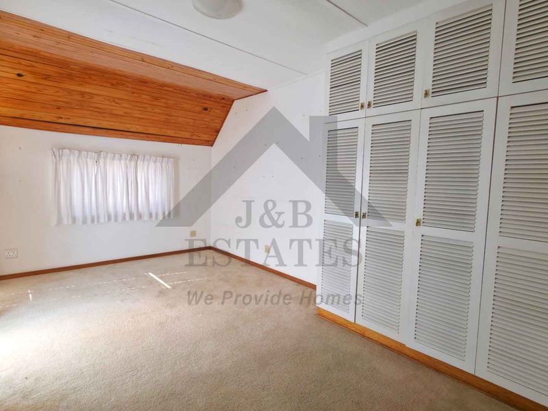 Elegant Beachfront House - Photo 10