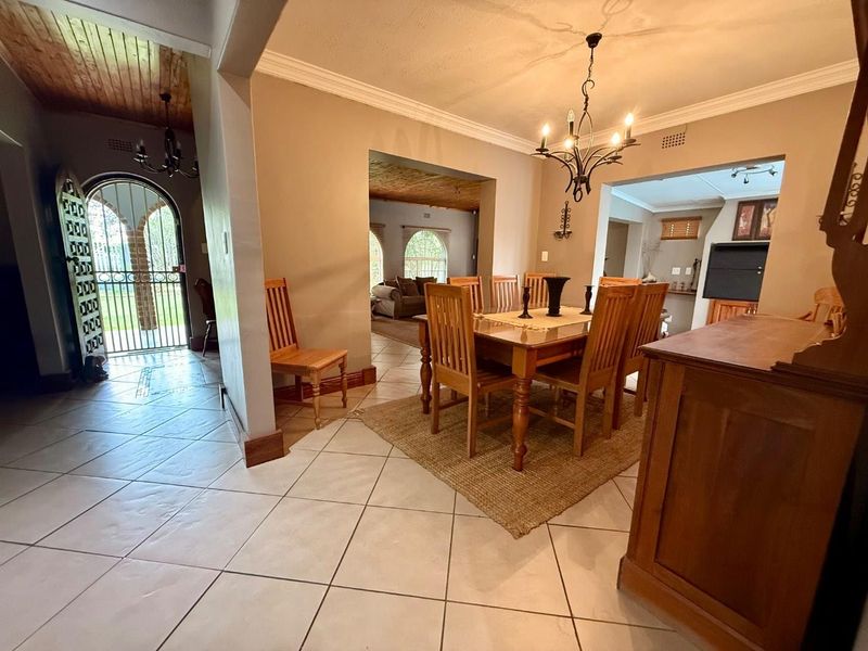 Beautiful 3 bedroom house with flat for sale in vryheid - Photo 8