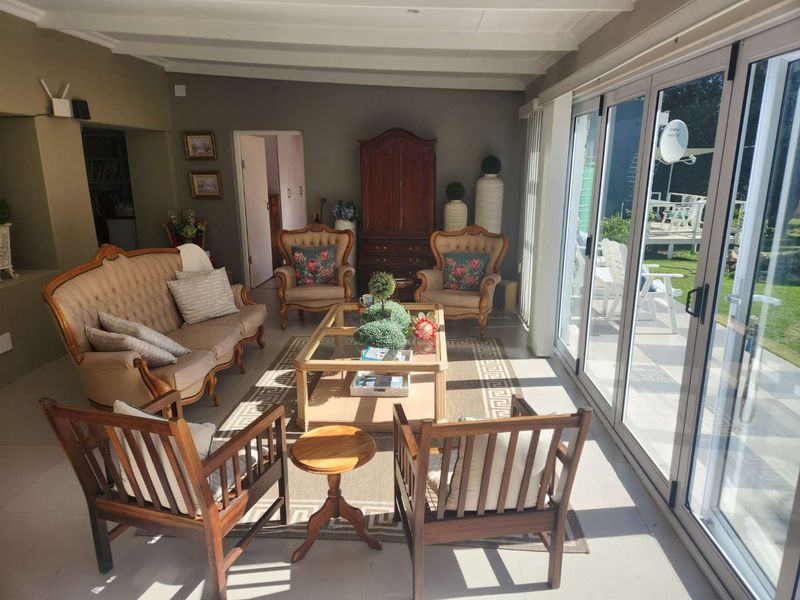 OPPORTUNITY KNOCKS - Photo 6