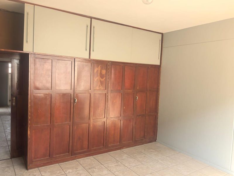 1 Bedroom Apartment for Sale in Sunnyside, Pretoria - Photo 2