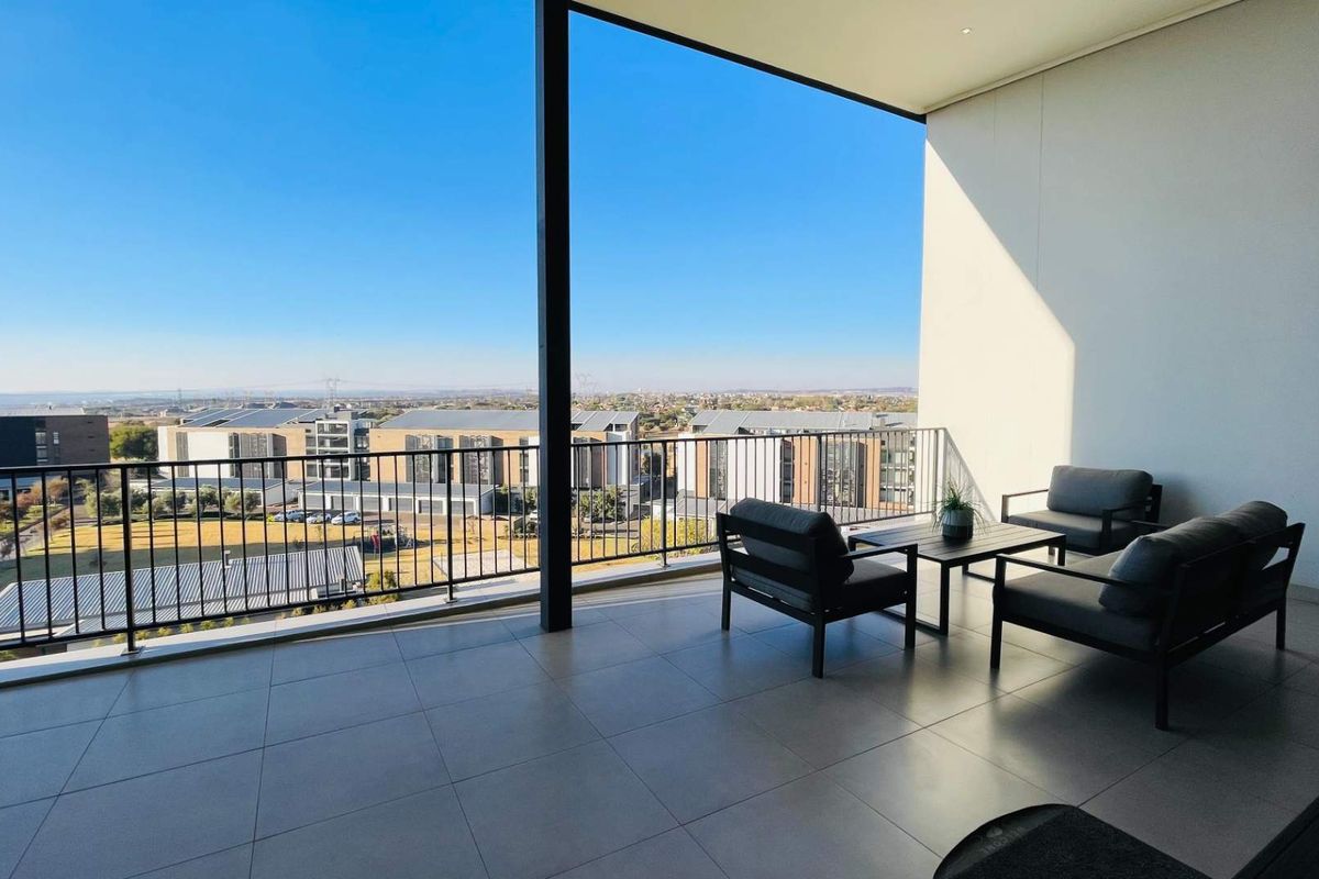 Ascend to Midstream Penthouse - most exclusive luxury Apartment - Photo 2