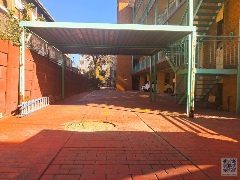 1 Bedroom Apartment In Kalahari Complex In Sunnyside - Photo 10