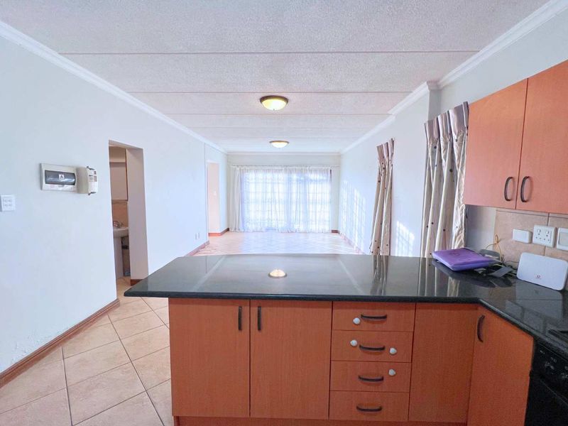 Three Bedroom townhouse in Montana - Photo 9